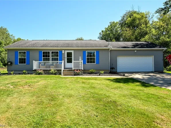 8070 Leaver Ave NW, Canal Fulton, OH 44614