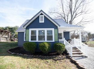 1920 Wells Dr, Powell, TN 37849