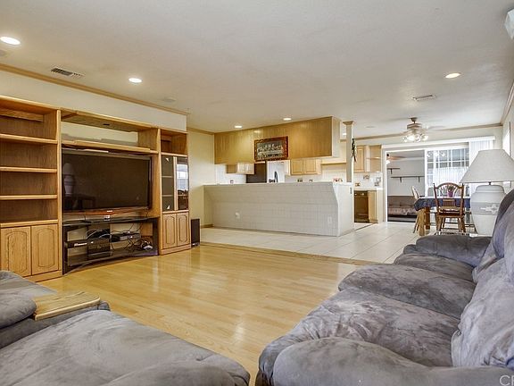 5th image of 6609 Pioneer Blvd
