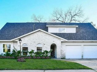 9111 Rentur Dr, Houston, TX 77031