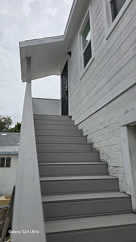 1/2 W 7th St Photo 1