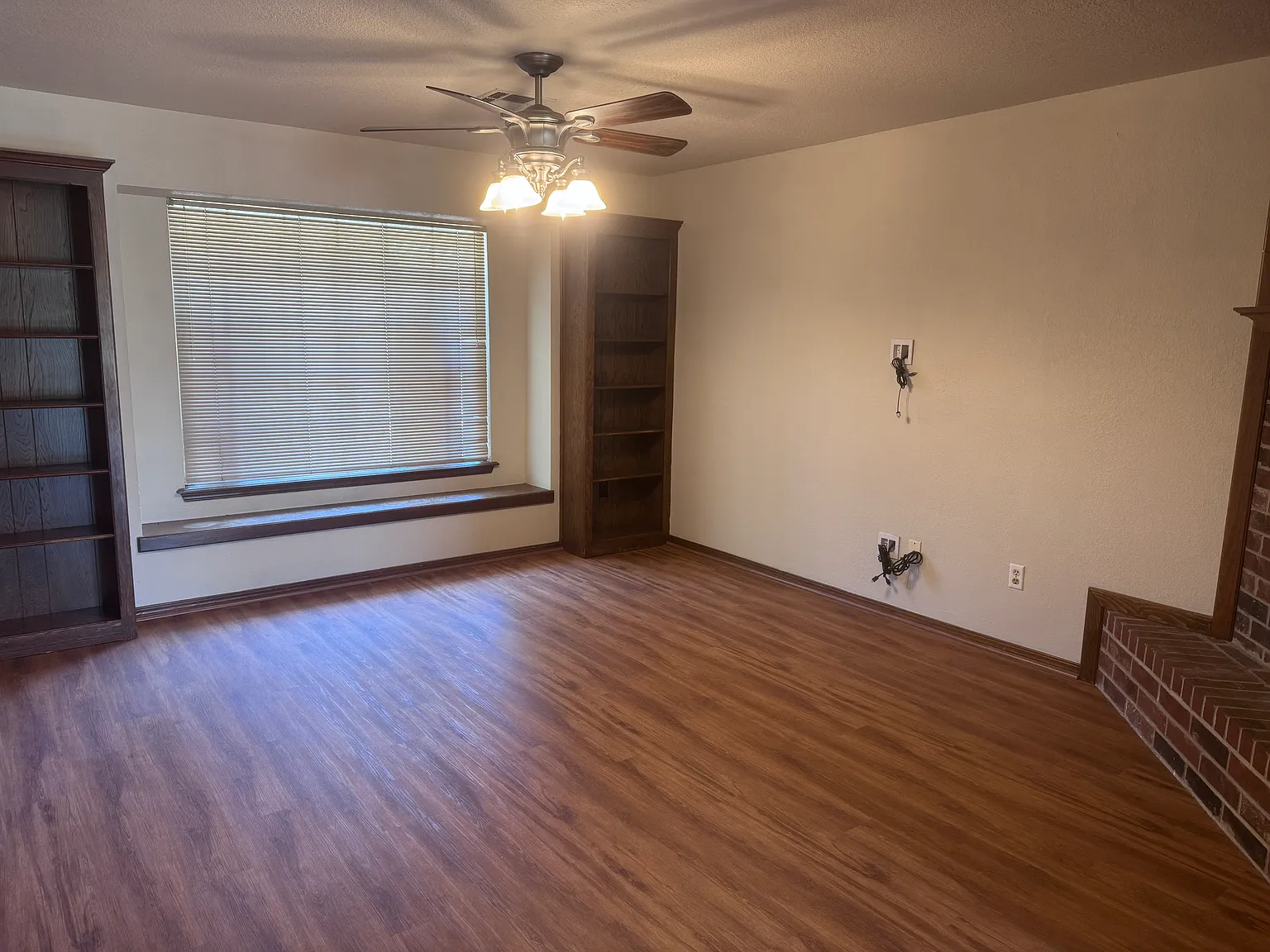 3 bed, 1370 sqft, $1,550 — Photo 2