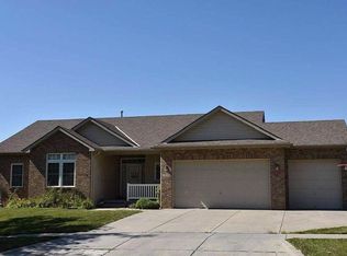 1930 Breckenridge Dr, Lincoln, NE 68521