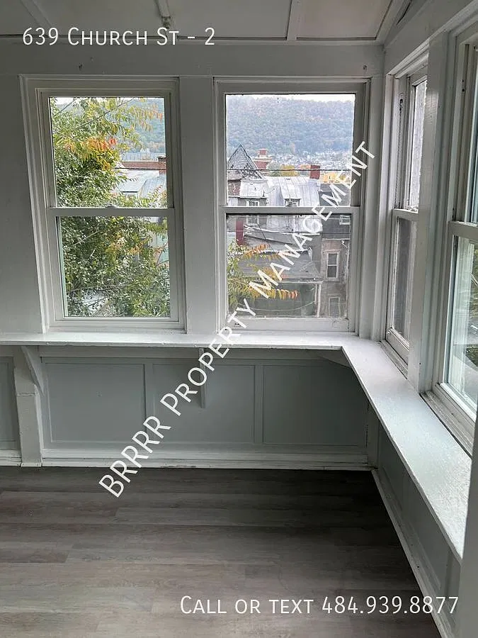 Clean & Bright 2 bedroom apartment — Photo 2