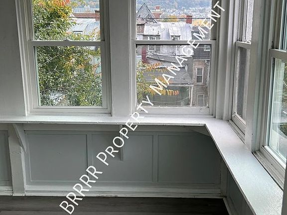 2nd image of 639 Church St #2