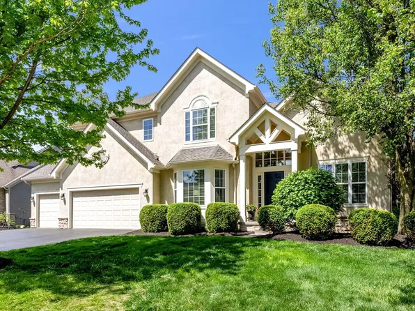 3203 McCammon Chase Dr, Lewis Center, OH 43035