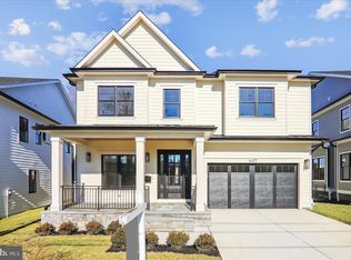 6417 Winnepeg Rd, Bethesda, MD 20817