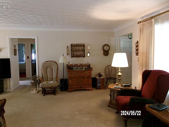 5th image of 207 Harvest Ln