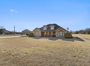 114 County Road 2195, Decatur, TX 76234