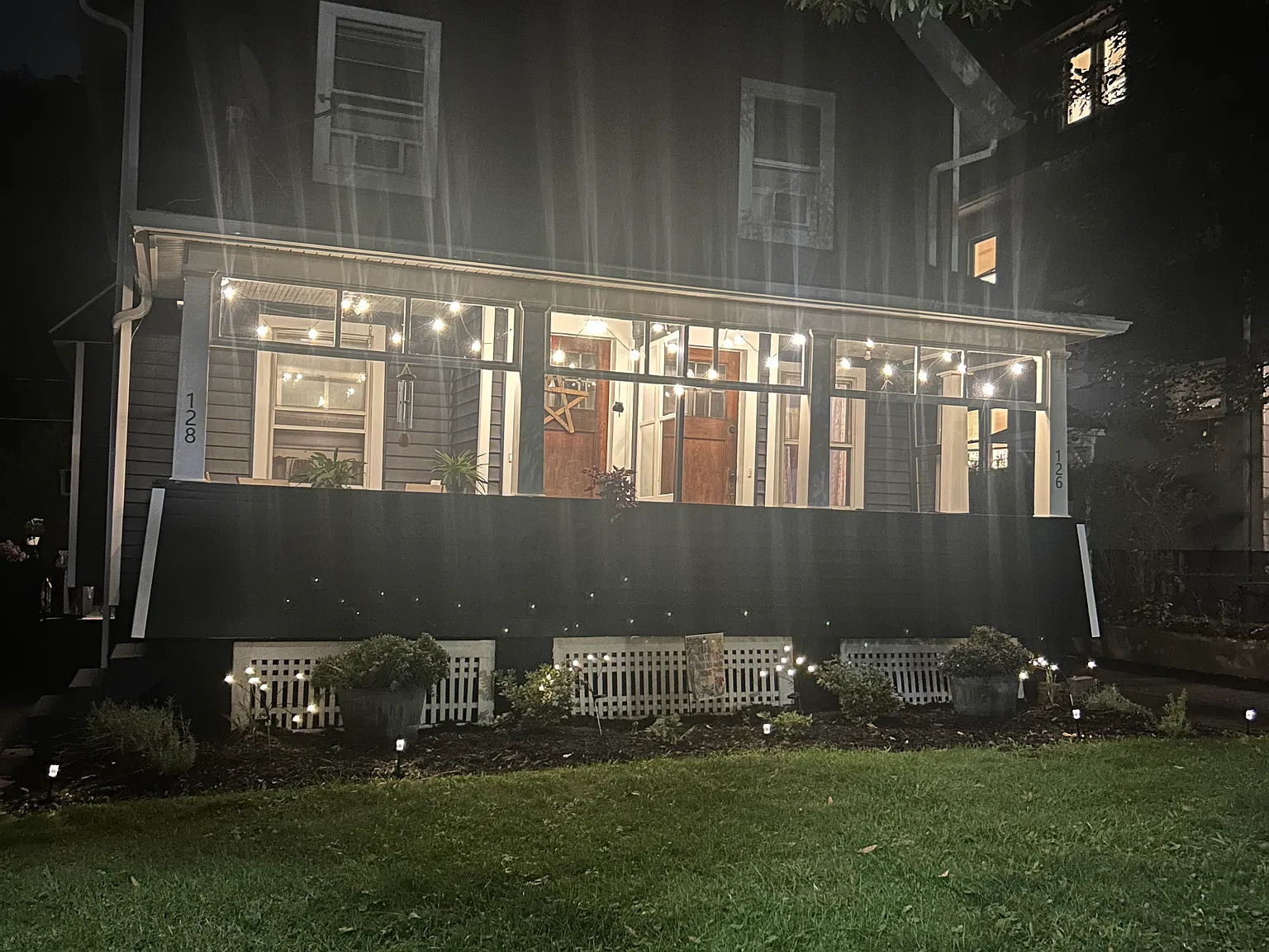 128 Marion St — Photo 1