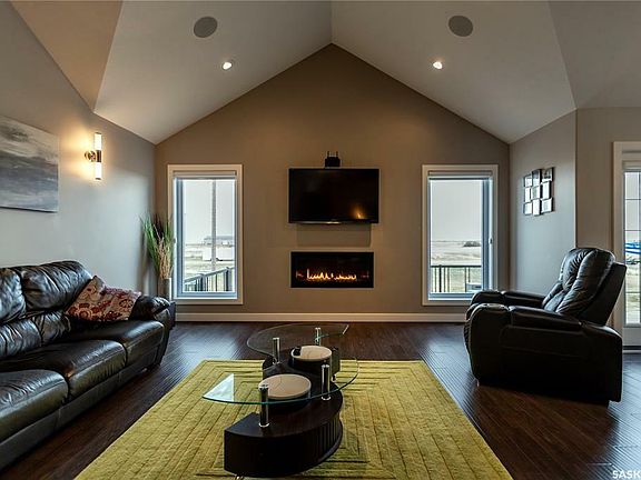 5th image of 45 Crescent Dr