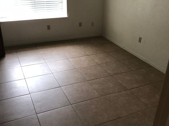 4th image of 8151 Country Vista Ln