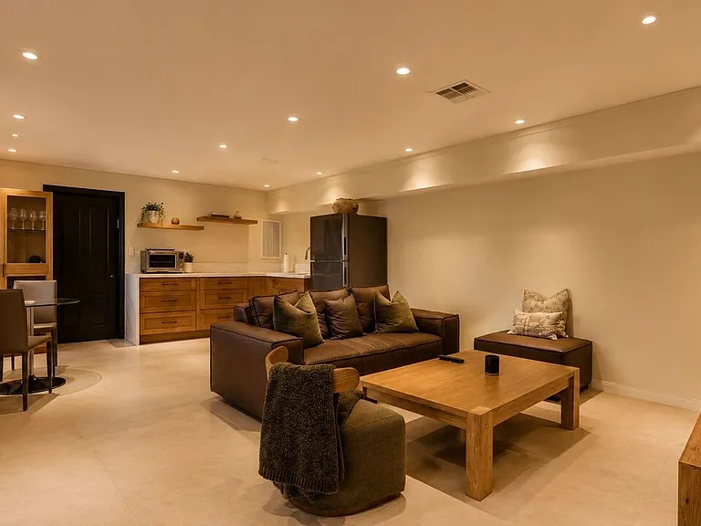 8740 W Saint Ives Dr — Photo 14