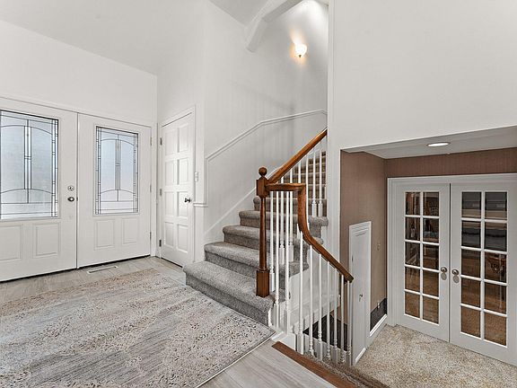 3rd image of 9760 W Oakridge Dr