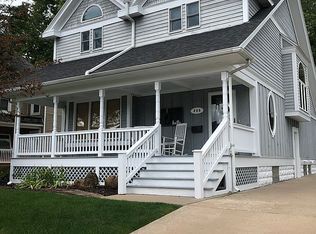 225 Lincoln Way, Dixon, IL 61021