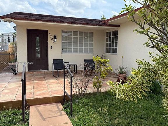 2nd image of 6720 SW 21st St