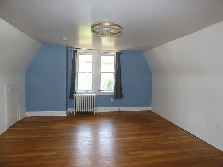 2010 Sarah St #2 — Photo 19