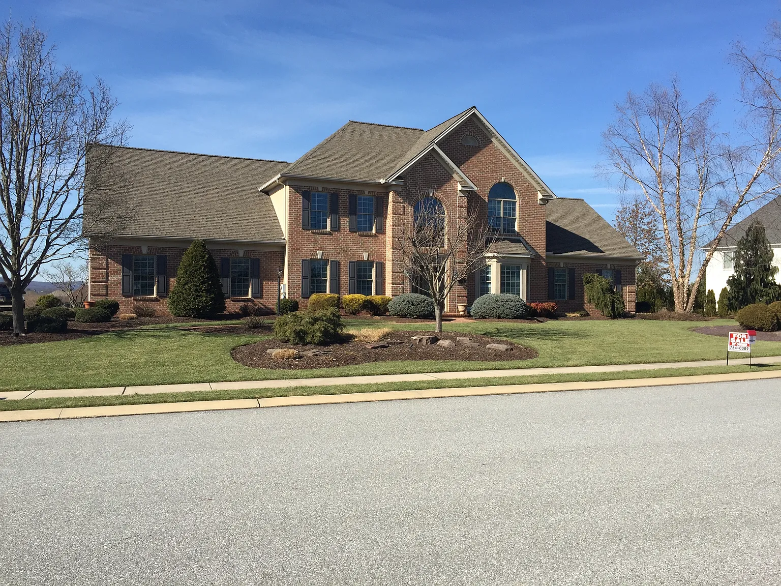 1353 Stonehenge Dr photo 1