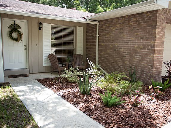 3rd image of 233 Edgewood Dr