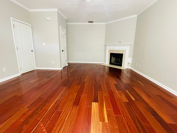 2nd image of 2615 Avery Park Cir