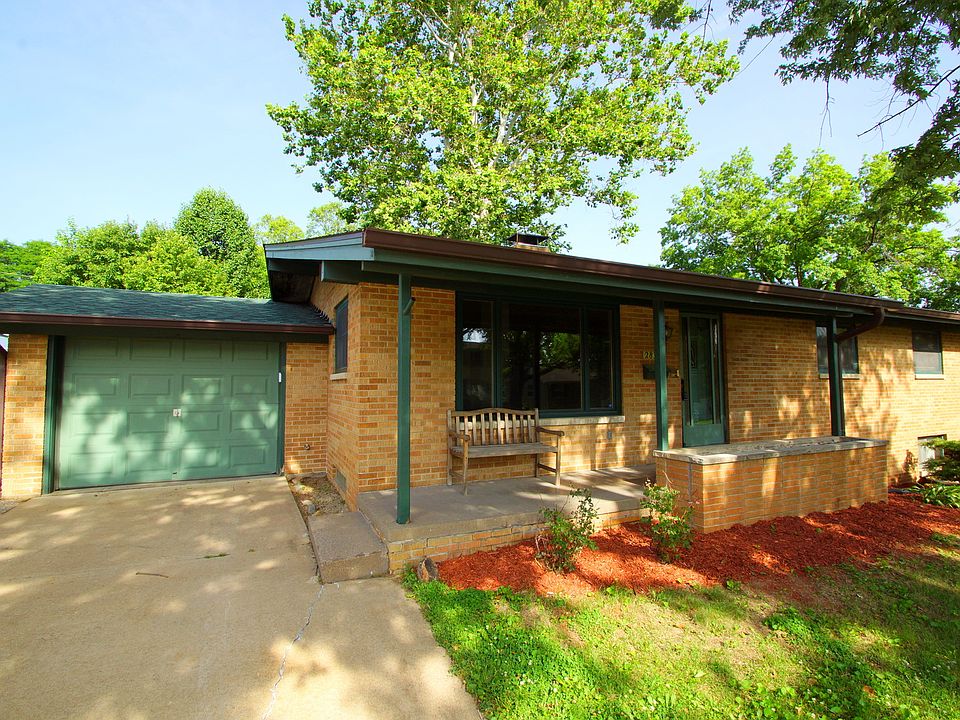 1st image of 2838 Kelling St
