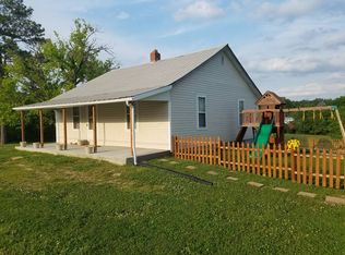 378 Gravens Rd, Troy, MO 63379