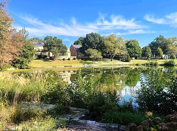 3rd image of 2801 Valley Brook Dr