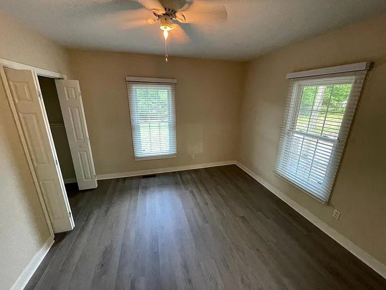 442 Greenleaf St — Photo 10