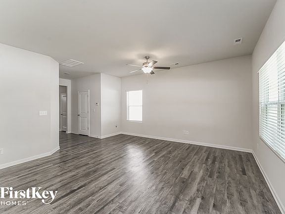 3rd image of 8113 Williams Farm Dr