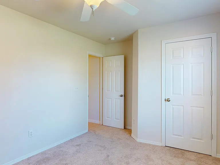 691 N Meadowlands Dr — Photo 13