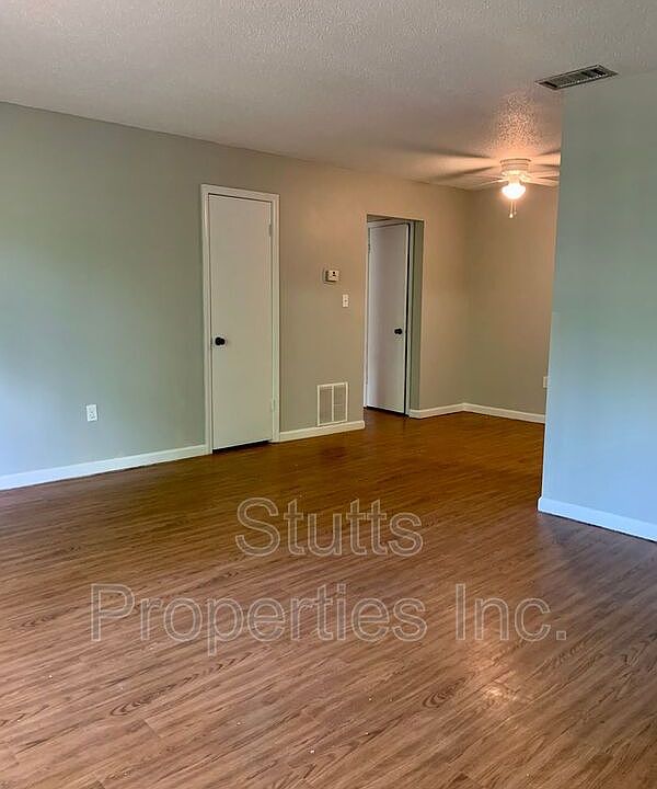 1st image of 1825 Darby Dr Unit G-5