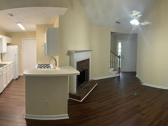 2nd image of 609 N Fairfield Dr