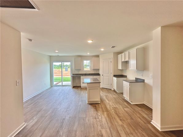 467 Seaborn Cir