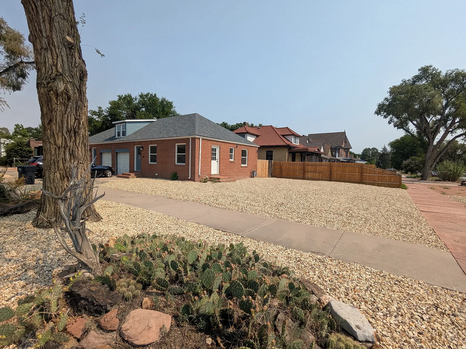 3 bed, 1100 sqft, $1,425 — Photo 3