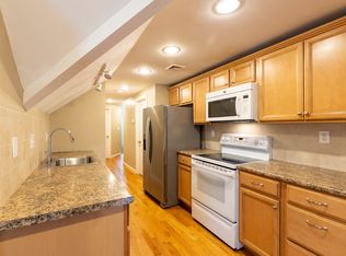 772 Farmington Ave SUITE 3, West Hartford, CT 06119