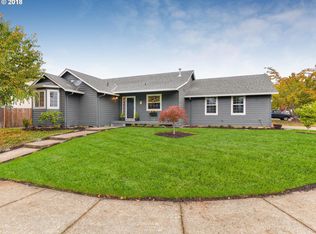 919 E Foothills Dr, Newberg, OR 97132
