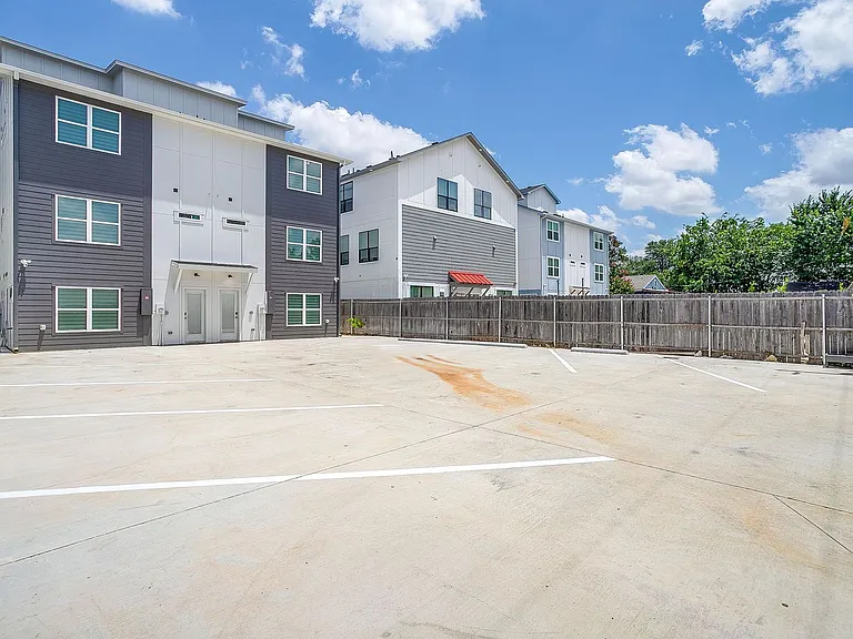 3214 Forest Park Blvd — Photo 36