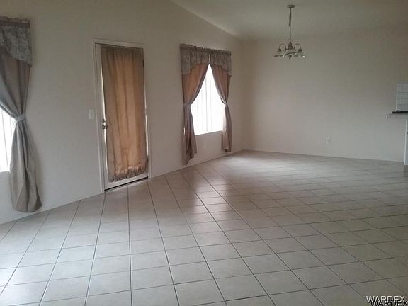 5th image of 2541 Hacienda Pl