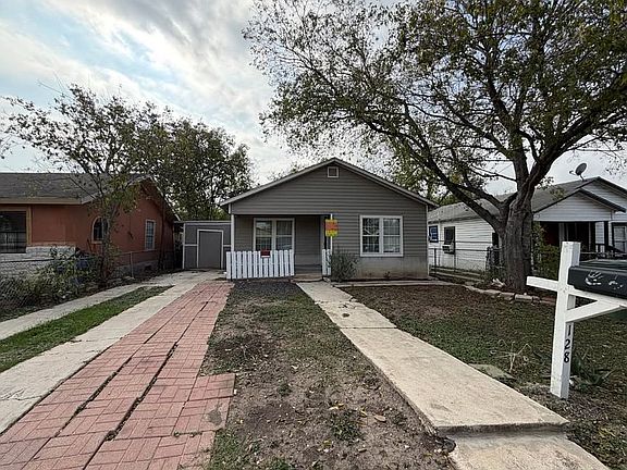 4th image of 128 Blue Ridge St