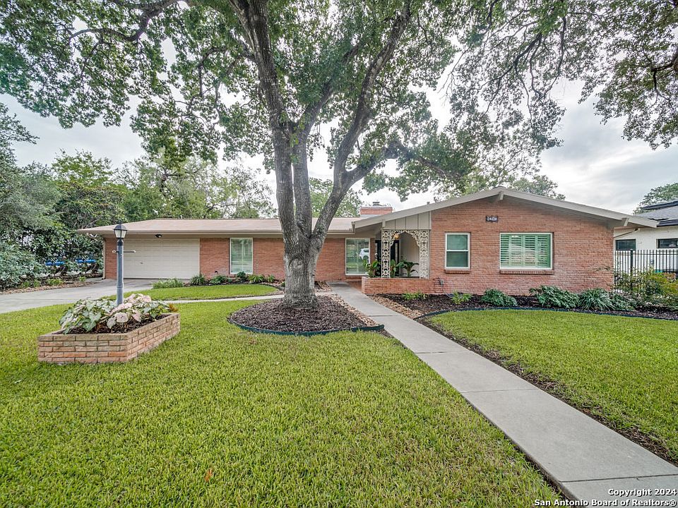 1st image of 8210 ROBIN REST DR
