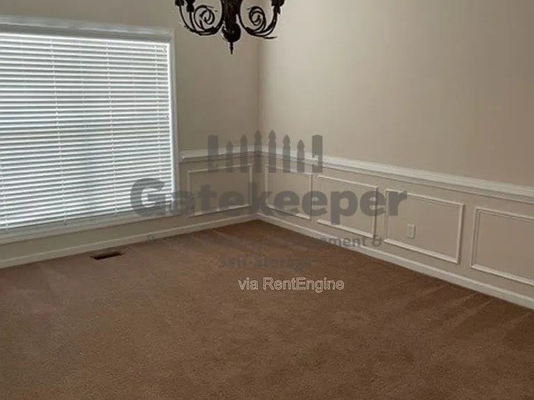 309 Hambrick Park — Photo 2