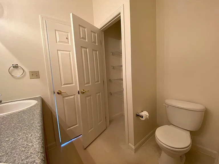 106 Amber Ln — Photo 18