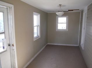 385 18th St, Marion, IA 52302