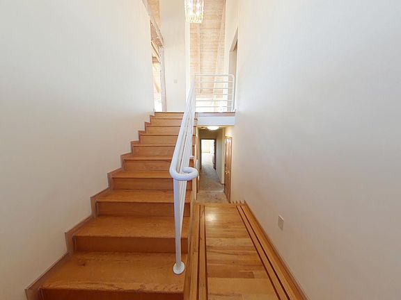 3rd image of 218 Claudius Dr