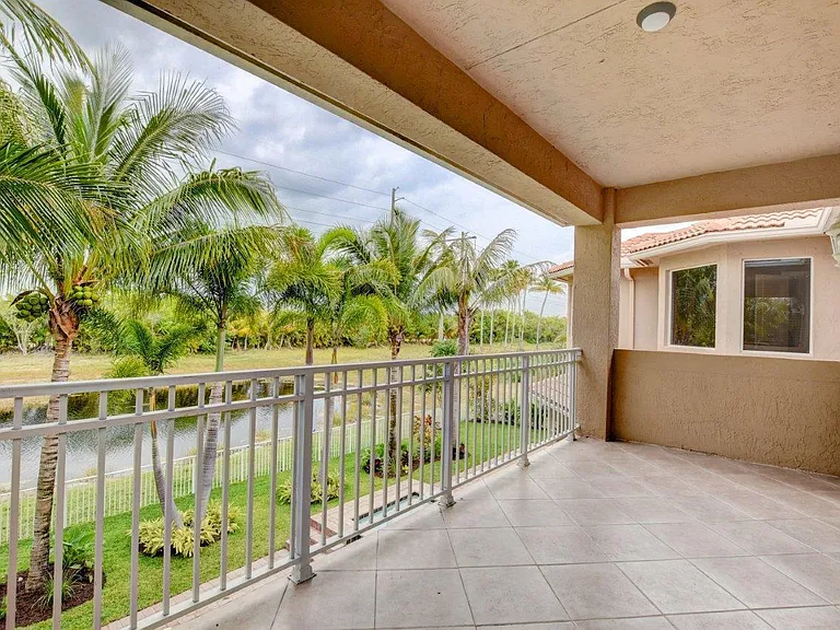 6669 Cobia Cir — Photo 43