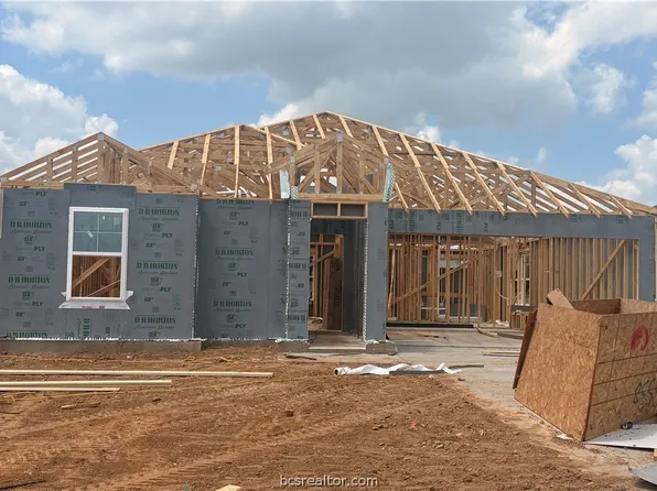 5538 Harriet St, Bryan, TX 77803