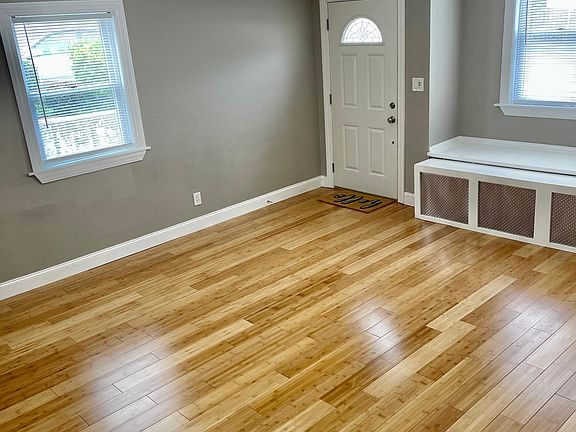 3rd image of 36 Orchard St