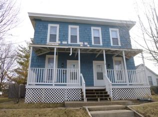 414 S Adams St, Burlington, IA 52601