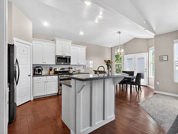 4th image of 2335 W Field Stone Way S