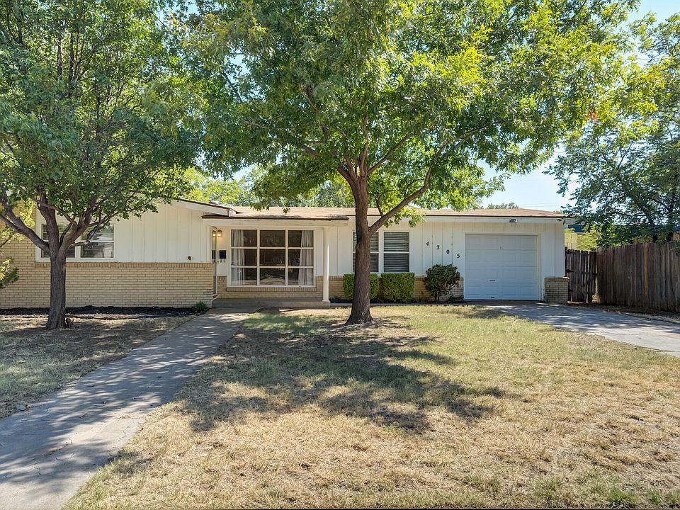 1st image of 4205 39th St